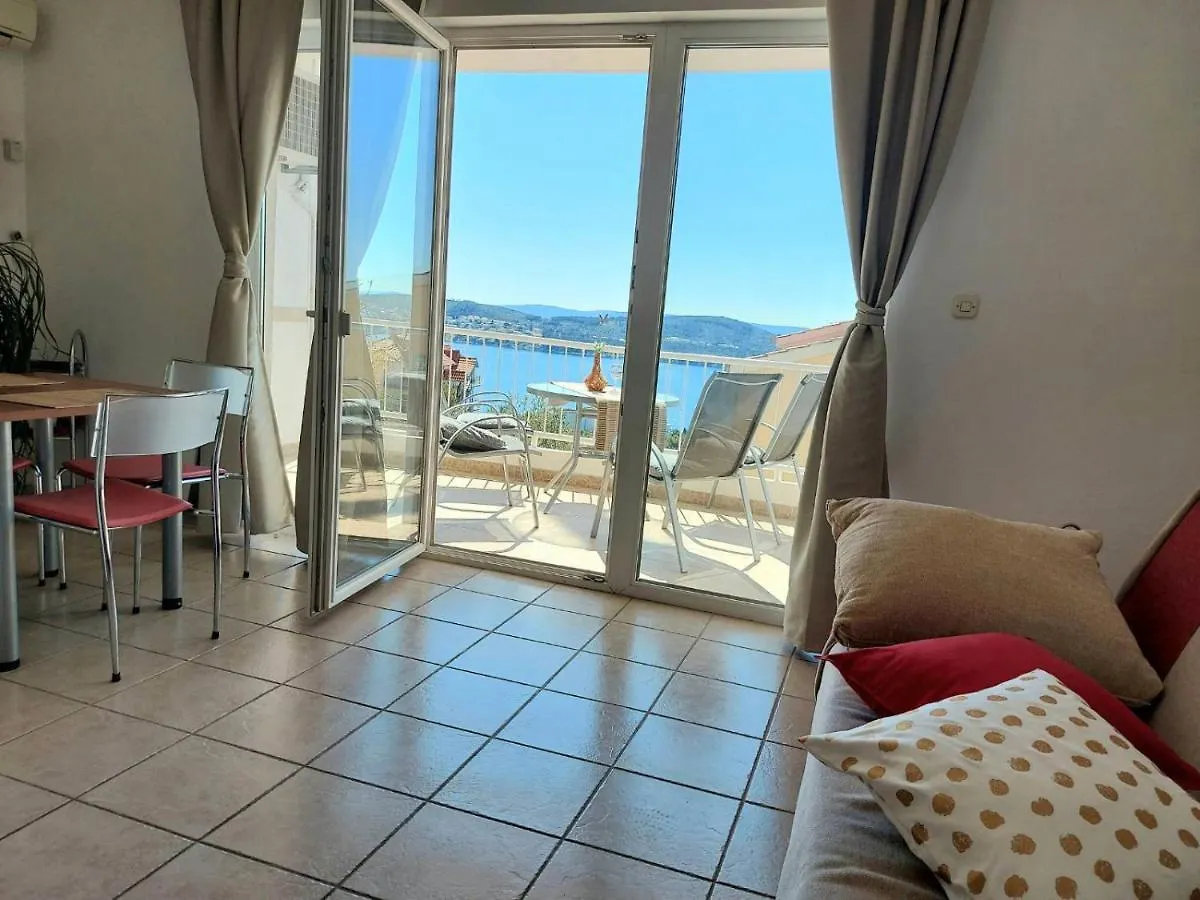 Apartments Jasna Trogir