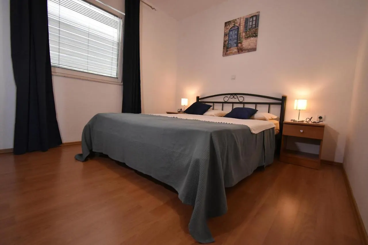 Apartments Jasna Trogir