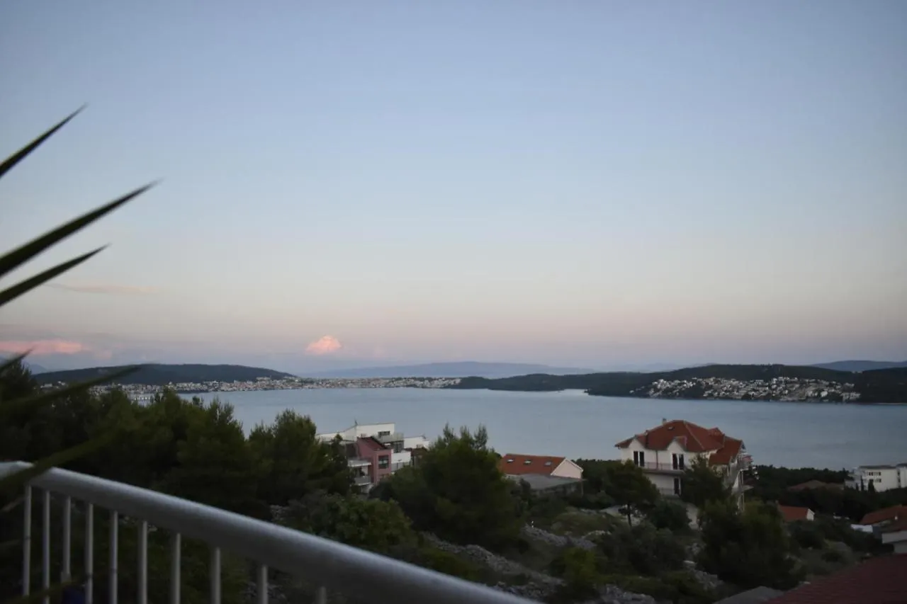 Apartments Jasna Trogir