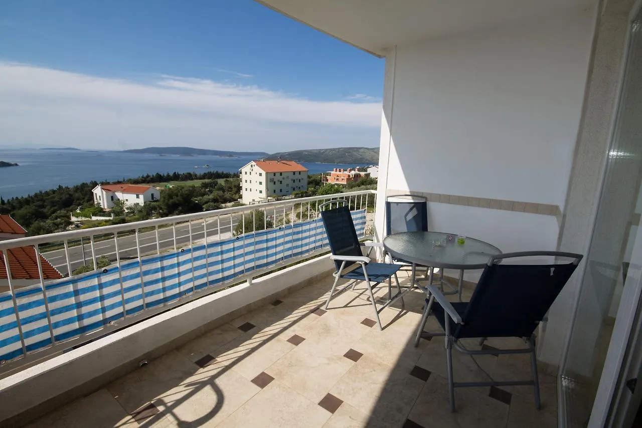 Apartments Jasna Trogir